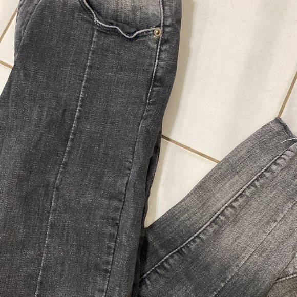 Jeans - Picture 3 of 3